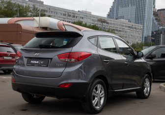 Подержанный автомобиль Hyundai ix35 2012 года (4 фото)