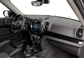Подержанный автомобиль MINI Countryman 2021 года (15 фото)