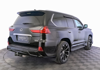 Подержанный автомобиль Lexus LX 2020 года (5 фото)