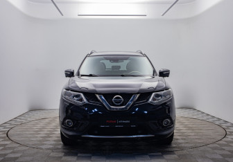Подержанный автомобиль Nissan X-Trail 2017 года (2 фото)