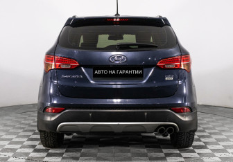 Подержанный автомобиль Hyundai Santa Fe 2013 года (4 фото)