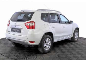 Подержанный автомобиль Nissan Terrano 2020 года (5 фото)