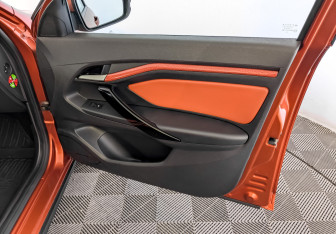 Подержанный автомобиль LADA (ВАЗ) Vesta Wagon 2020 года (24 фото)