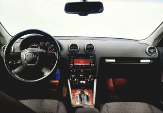 Подержанный автомобиль Audi A3 Hatchback 2012 года (11 фото)