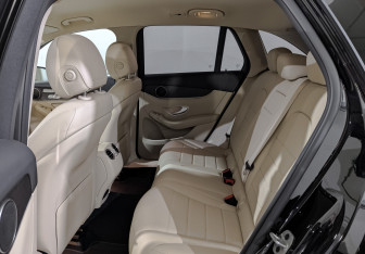 Подержанный автомобиль Mercedes-Benz GLC Coupe 2021 года (18 фото)