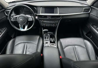 Подержанный автомобиль Kia Optima Sedan 2020 года (11 фото)