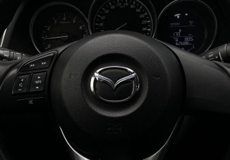 Подержанный автомобиль Mazda 6 Sedan 2015 года (15 фото)