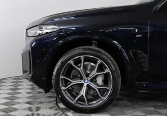 Новый BMW X5 2025 (8 фото)