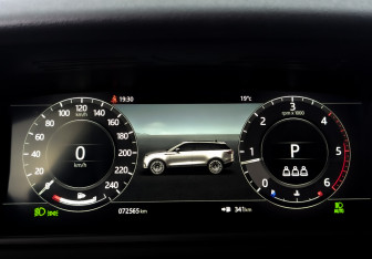 Подержанный автомобиль Land Rover Range Rover Velar 2020 года (13 фото)