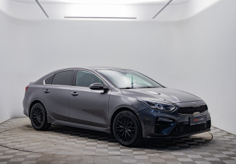 Подержанный автомобиль Kia Cerato Sedan 2021 года (3 фото)