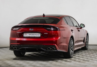 Подержанный автомобиль Kia Stinger 2019 года (5 фото)