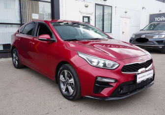 Подержанный автомобиль Kia Cerato Sedan 2019 года (3 фото)