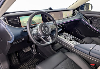 Подержанный автомобиль Voyah Free 2023 года (16 фото)