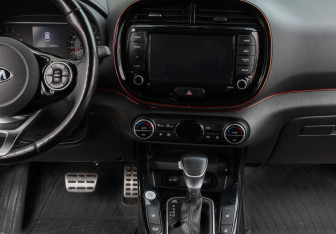 Подержанный автомобиль Kia Soul 2021 года (15 фото)