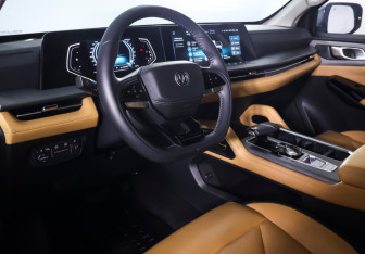 Подержанный автомобиль Changan Hunter Plus 2024 года (14 фото)