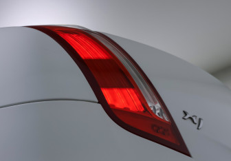 Подержанный автомобиль Jaguar XJ 2012 года (20 фото)