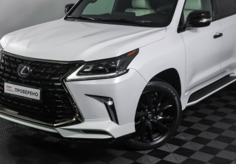 Подержанный автомобиль Lexus LX 2018 года (22 фото)