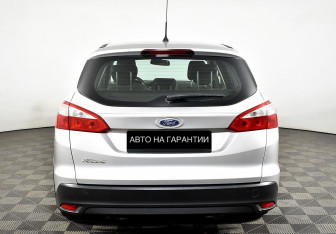 Подержанный автомобиль Ford Focus Wagon 2013 года (4 фото)