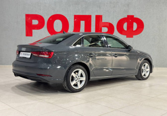 Подержанный автомобиль Audi A3 Sedan 2020 года (5 фото)