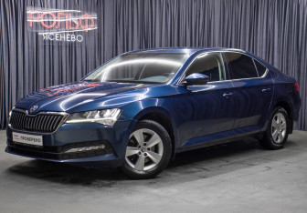 Подержанный автомобиль Skoda Superb Liftback 2021 года (1 фото)