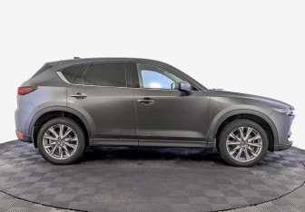 Подержанный автомобиль Mazda CX-5 2019 года (4 фото)