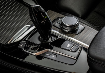 Подержанный автомобиль BMW X4 2018 года (15 фото)