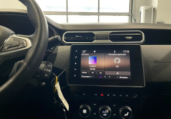 Подержанный автомобиль Renault Duster 2021 года (16 фото)