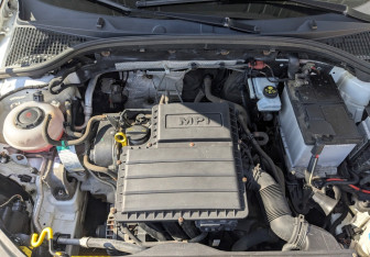 Подержанный автомобиль Skoda Octavia Liftback 2017 года (9 фото)