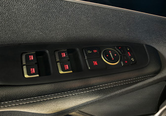 Подержанный автомобиль Kia Sorento 2018 года (21 фото)