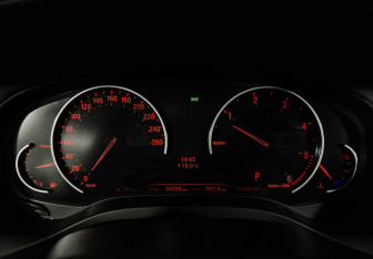 Подержанный автомобиль BMW X3 2020 года (13 фото)