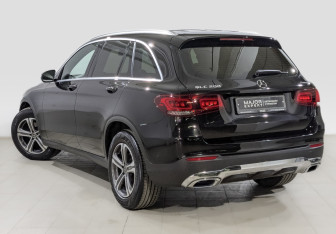 Подержанный автомобиль Mercedes-Benz GLC Coupe 2020 года (7 фото)