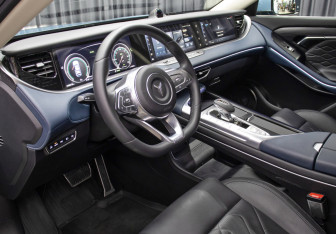 Подержанный автомобиль Voyah Free 2023 года (16 фото)