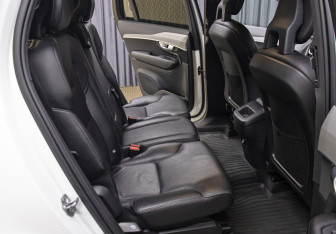 Подержанный автомобиль Volvo XC90 2019 года (12 фото)