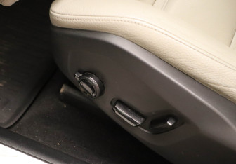 Подержанный автомобиль Volvo XC60 2019 года (21 фото)