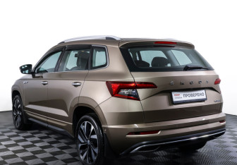 Подержанный автомобиль Skoda Karoq 2023 года (7 фото)