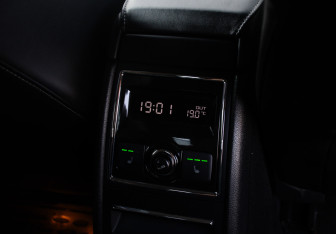 Подержанный автомобиль Skoda Superb Liftback 2012 года (14 фото)