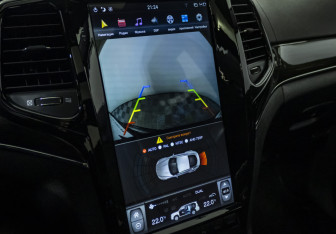 Подержанный автомобиль Jeep Grand Cherokee 2014 года (18 фото)