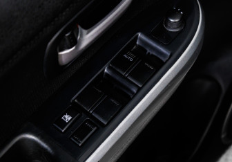 Подержанный автомобиль Suzuki Grand Vitara 2008 года (12 фото)