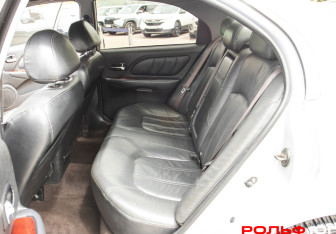Подержанный автомобиль Hyundai Sonata 2008 года (8 фото)
