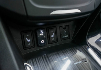 Подержанный автомобиль DongFeng AX7 2018 года (23 фото)