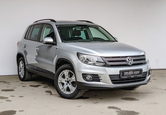 Подержанный автомобиль Volkswagen Tiguan 2016 года (3 фото)