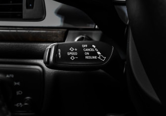 Подержанный автомобиль Audi A6 Sedan 2012 года (20 фото)