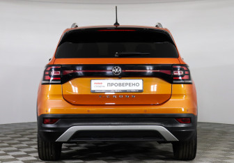 Подержанный автомобиль Volkswagen T-Cross 2019 года (6 фото)