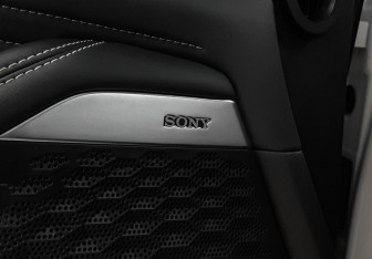 Подержанный автомобиль Changan UNI-K 2023 года (19 фото)