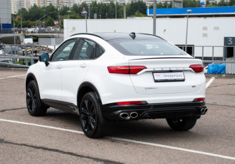 Подержанный автомобиль Geely Tugella 2024 года (7 фото)