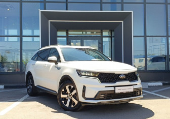 Подержанный автомобиль Kia Sorento 2021 года (3 фото)