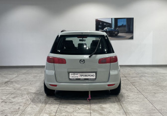 Подержанный автомобиль Mazda 2 Hatchback 2004 года (6 фото)