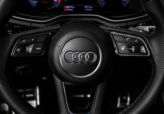 Подержанный автомобиль Audi A5 Coupe 2020 года (20 фото)