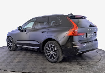 Подержанный автомобиль Volvo XC60 2020 года (7 фото)