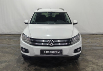 Подержанный автомобиль Volkswagen Tiguan 2014 года (2 фото)